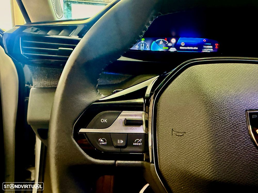 Peugeot 408 1.6 Hybrid Allure e-EAT8 - 19