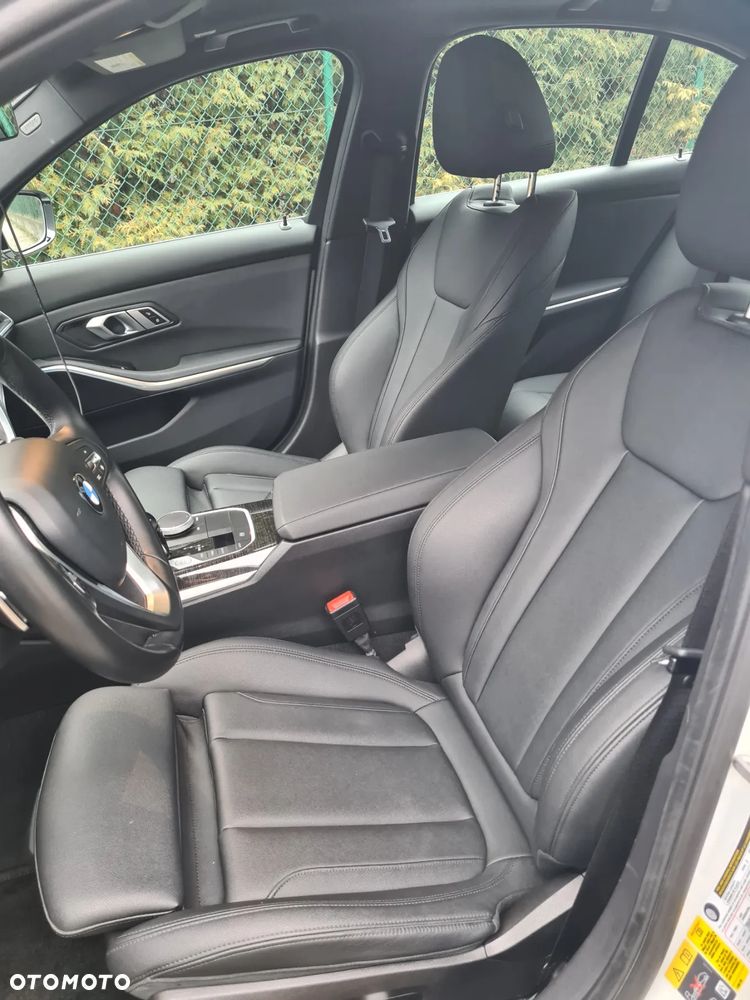 BMW Seria 3 - 11