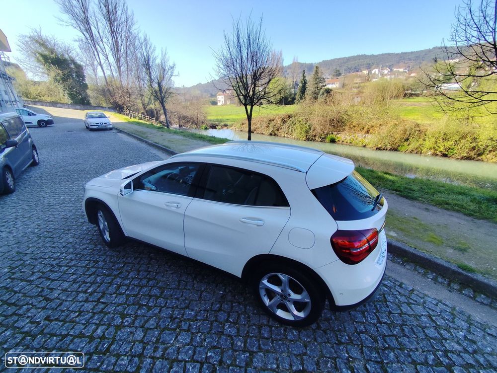 Mercedes-Benz GLA 180 CDI Urban Aut. - 2