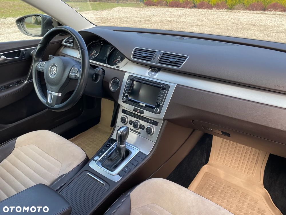 Volkswagen Passat 1.8 TSI Highline DSG - 14