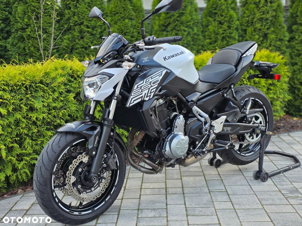 Kawasaki Z 650 - 16