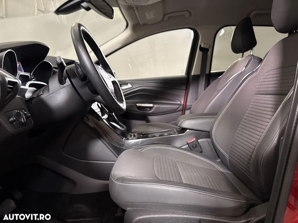 Ford Kuga - 22