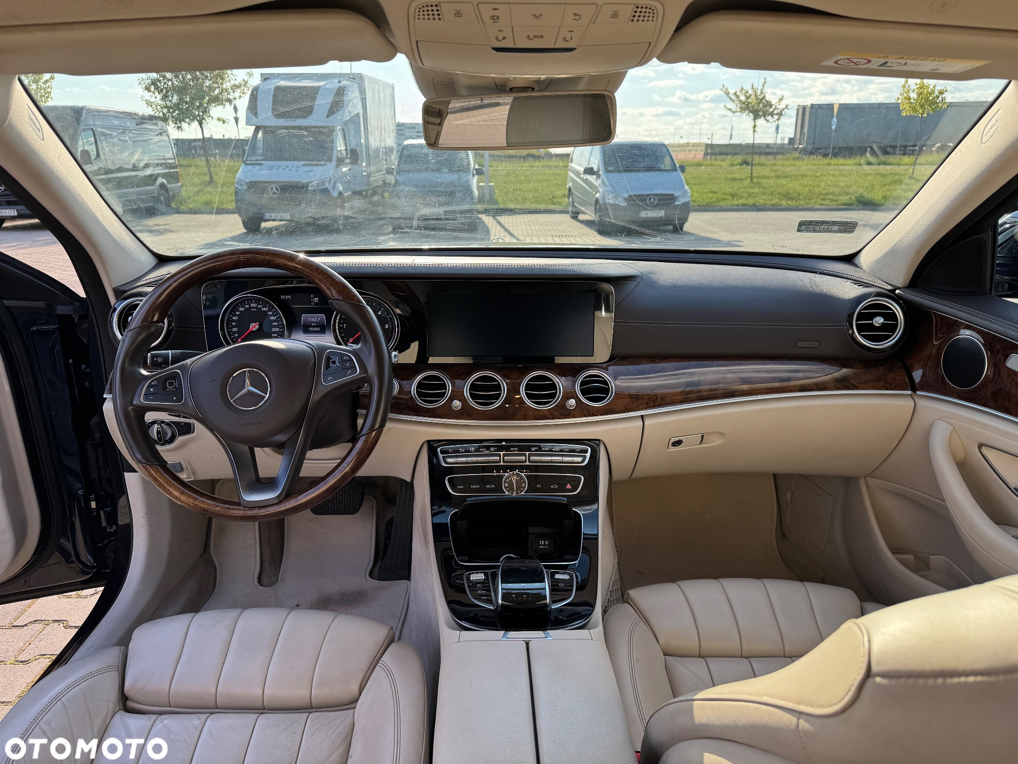 Mercedes-Benz Klasa E 220 d 4-Matic 9G-TRONIC - 4