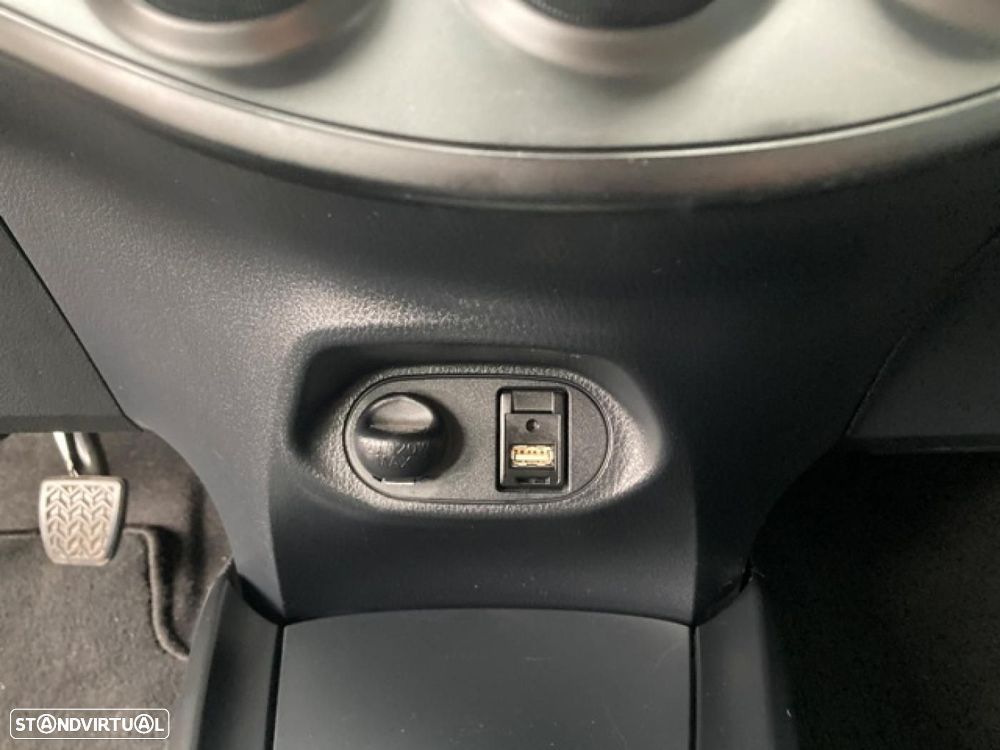 Toyota Yaris 1.0 VVT-i Exclusive - 23