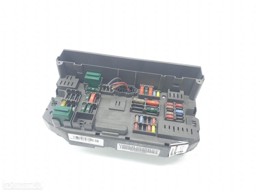 CAIXA DE RELES FUSÍVEIS BMW SERIE X5 E70 - 1