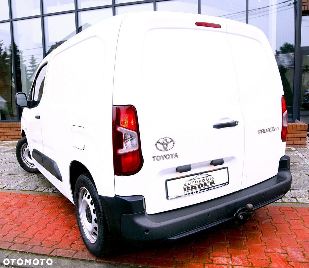Toyota Proace City - 27