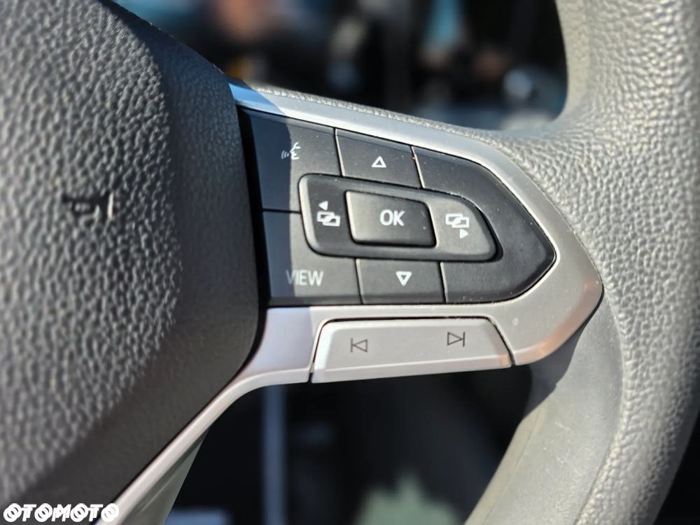 Volkswagen Golf 1.0 TSI BMT Comfortline - 29