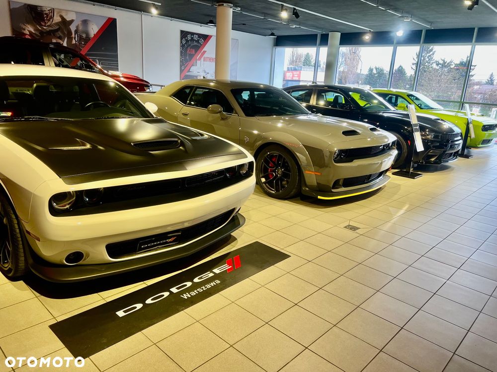 Dodge Challenger 6.4 Scat Pack - 16