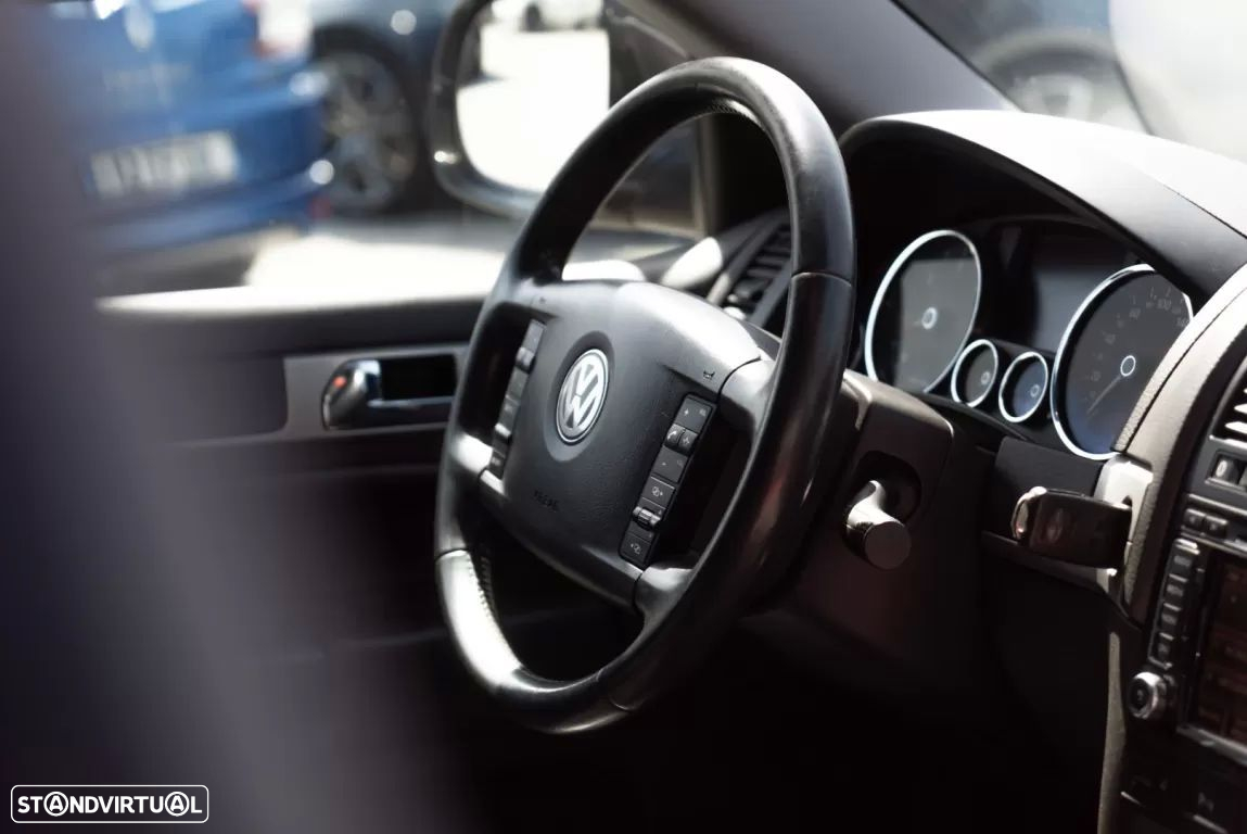 VW Touareg 3.0 TDI V6 Tiptronic - 12