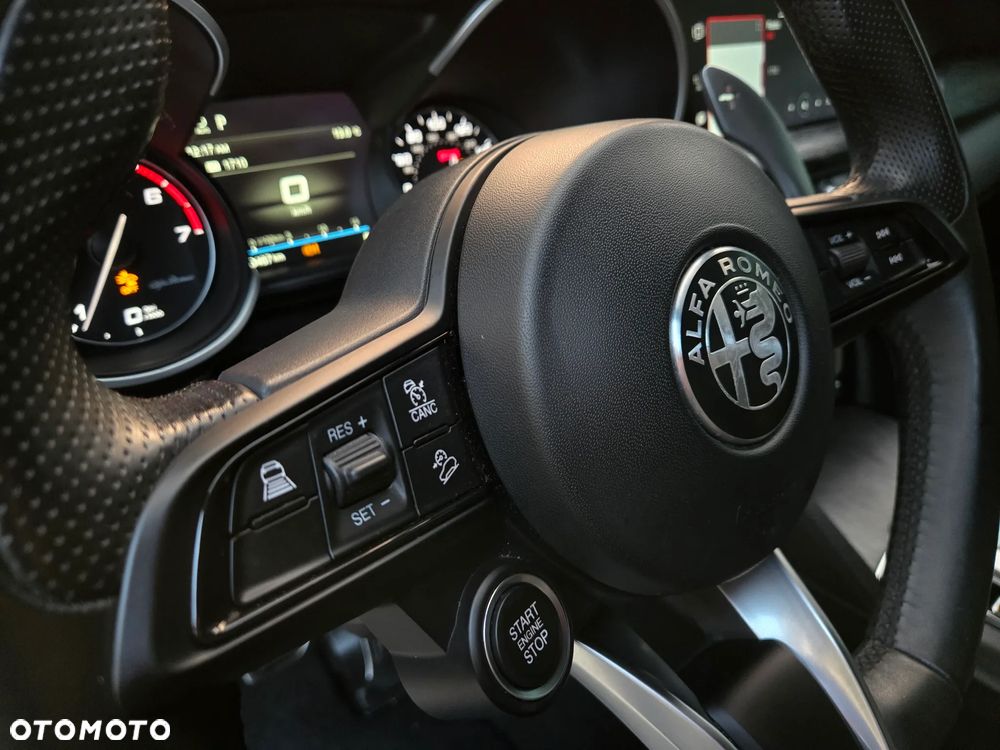 Alfa Romeo Stelvio 2.0 Turbo 16V AT8-Q4 Sprint - 23