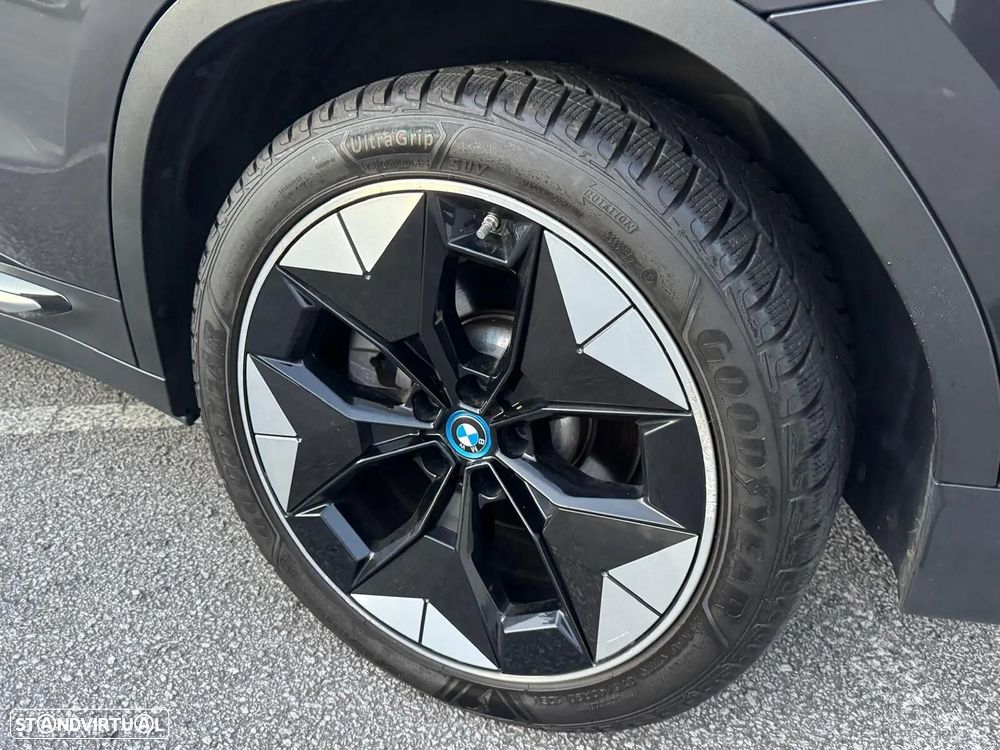 BMW iX3 Inspiring - 30