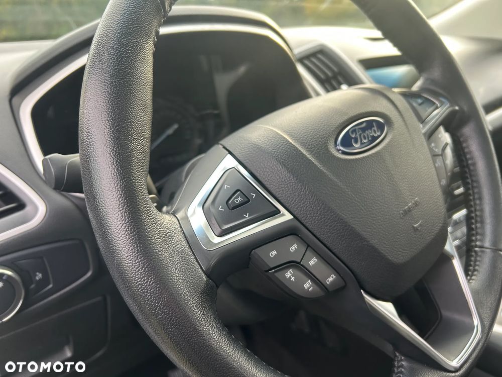 Ford Edge - 20