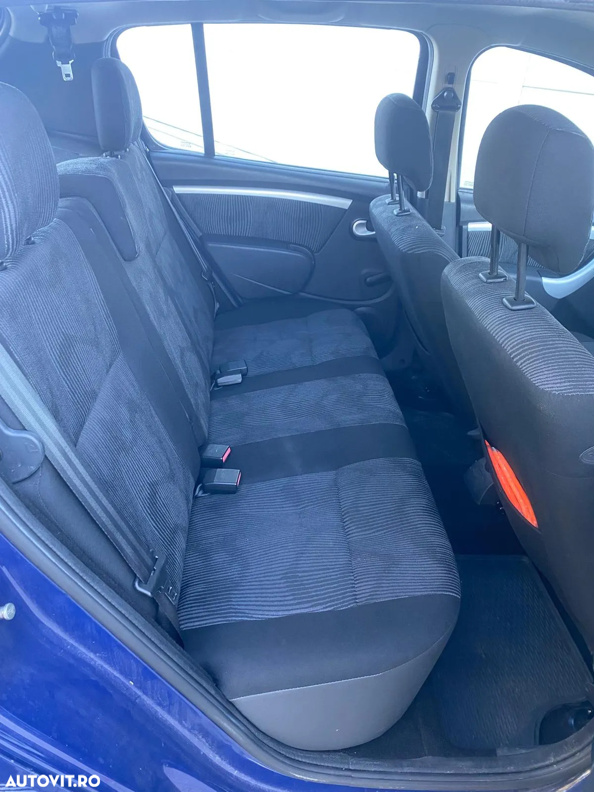 Dacia Sandero 1.5 DCI Laureate - 9
