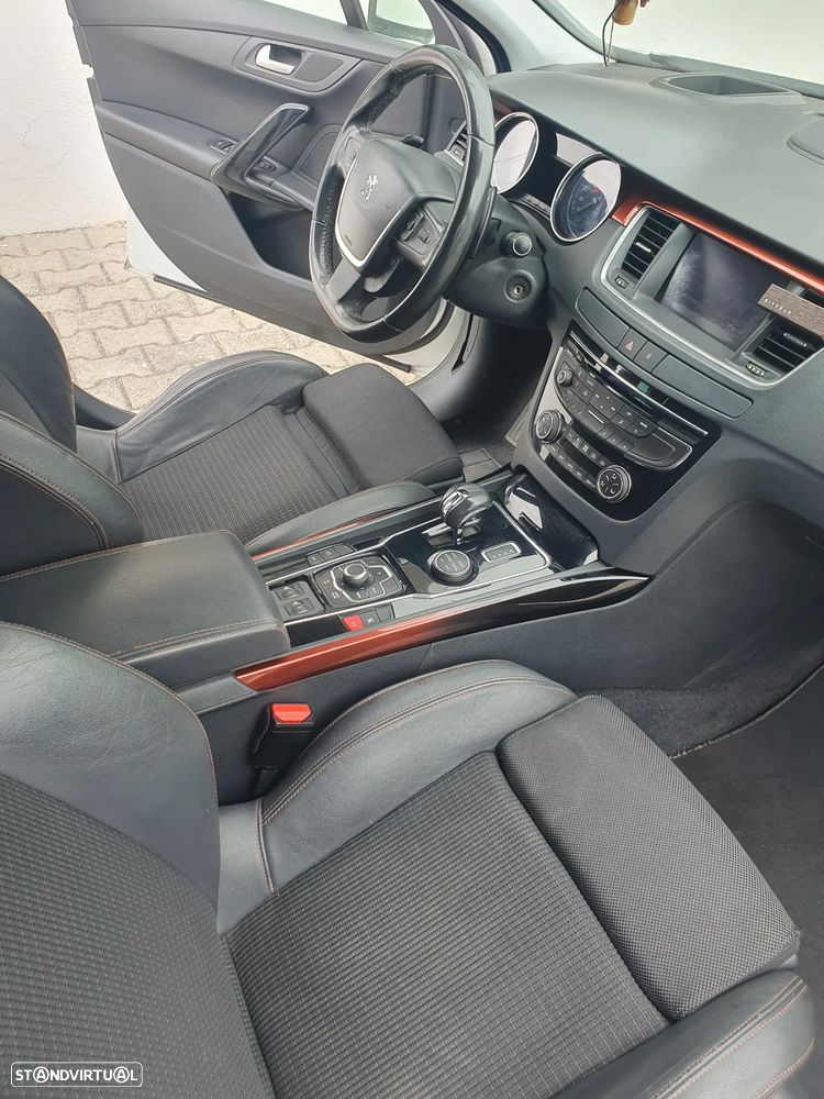 Peugeot 508 RXH 2.0 HDi Hybrid4 2-Tronic - 25