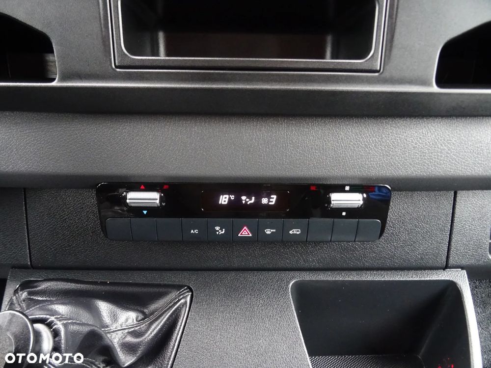 Mercedes-Benz SPRINTER - 23