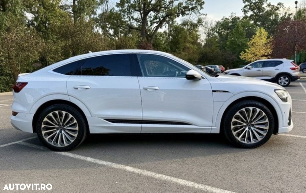 Audi e-tron 50 quattro S line - 12