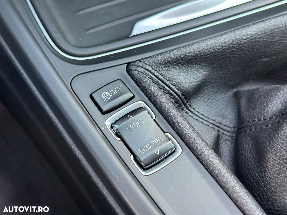 BMW Seria 3 318d Luxury Line - 33