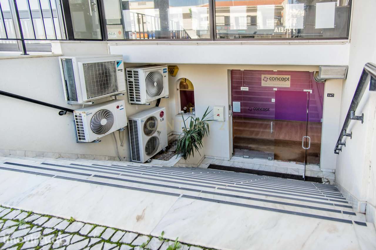 ESPAÇO COMERCIAL COM 280M2 NO CENTRO DE ALMANCIL - Grande imagem: 3/22