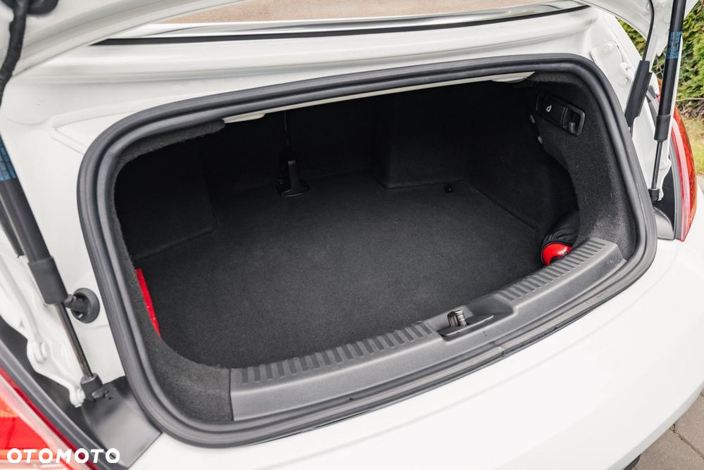 Volkswagen Beetle - 34