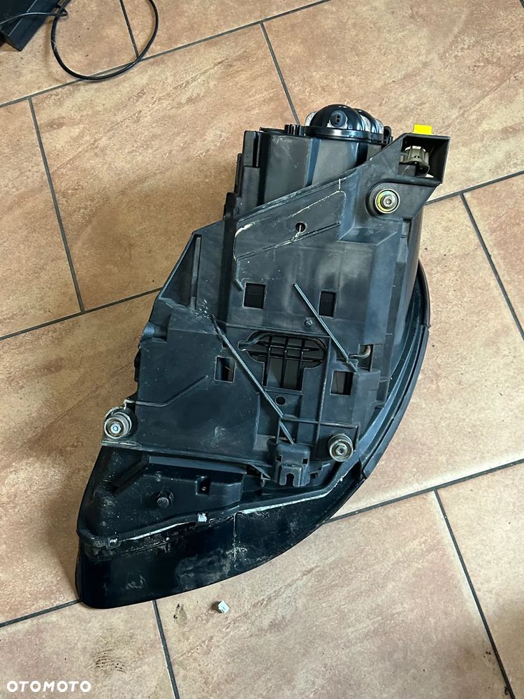 LAMPA PORSCHE BOXSTER XENON PRAWY PRZÓD - 2