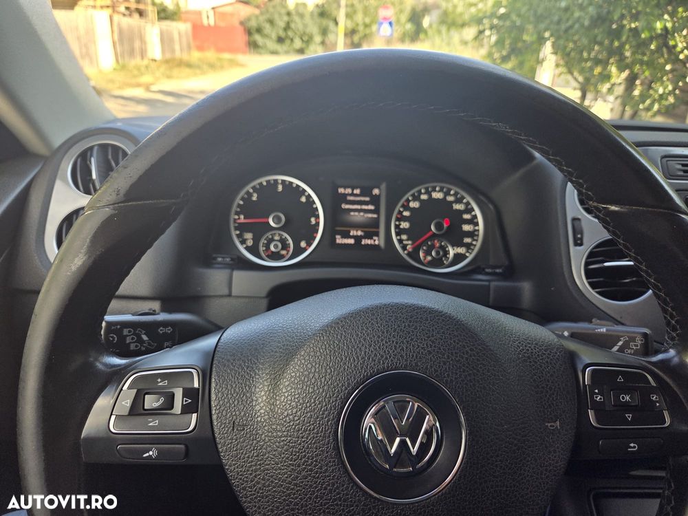 Volkswagen Tiguan - 10