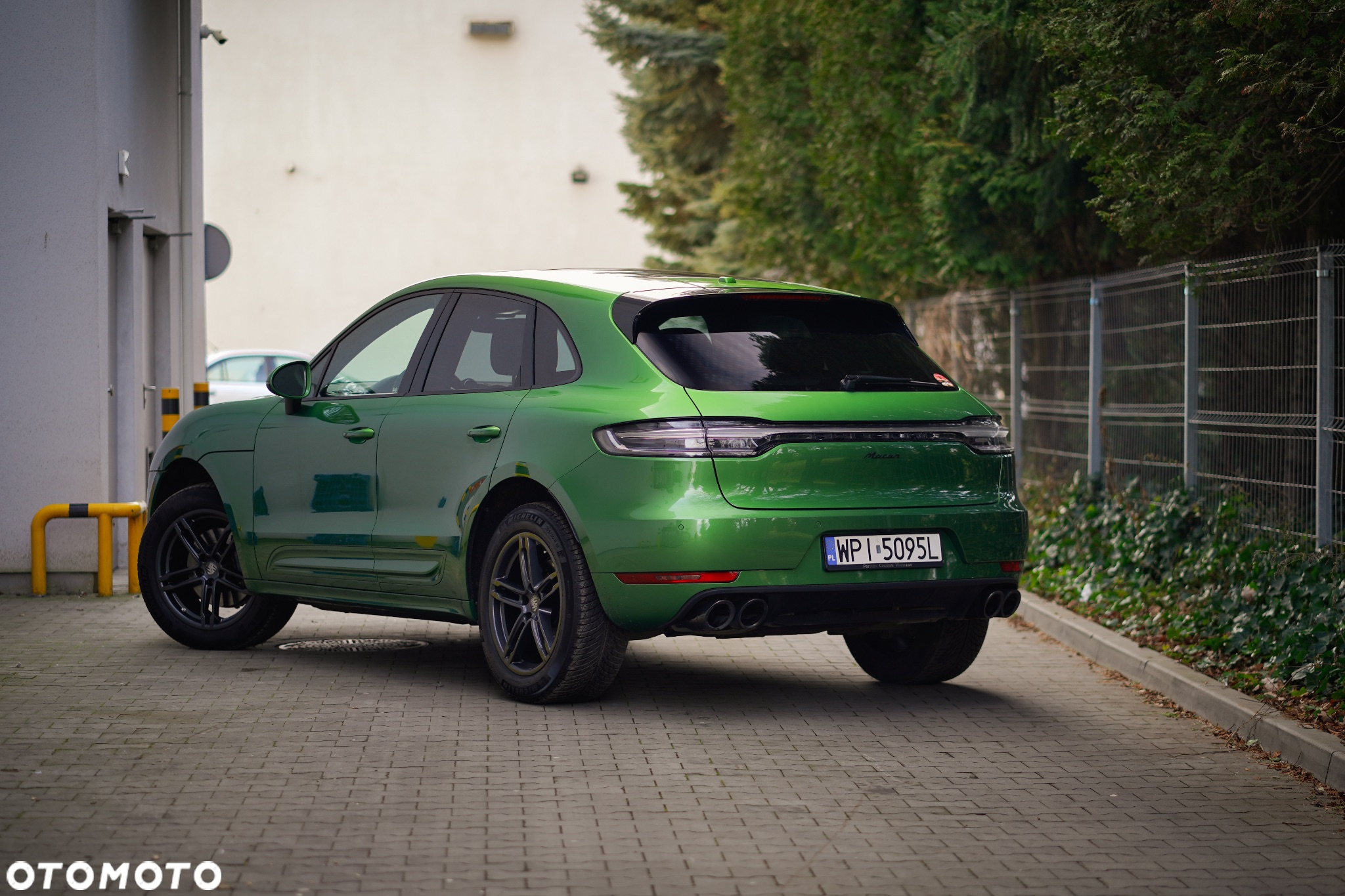 Porsche Macan Standard - 17
