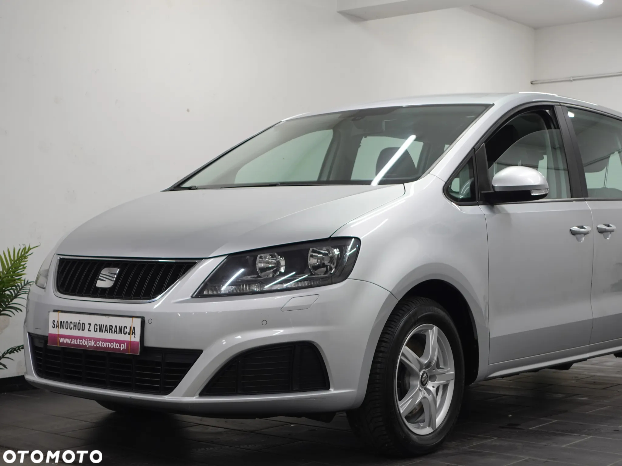 Seat Alhambra 2.0 TDI Ecomotive Reference - 16