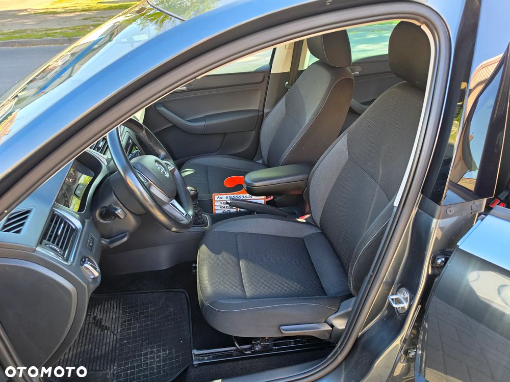 Skoda RAPID 1.2 TSI Ambition - 15