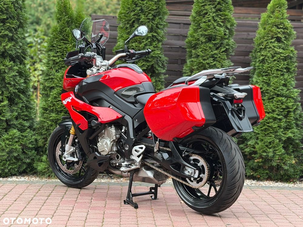 BMW XR - 8