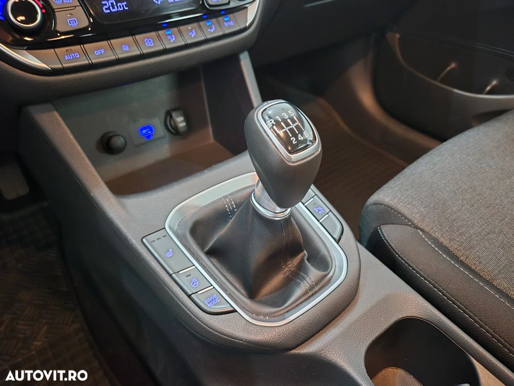 Hyundai i30 - 17
