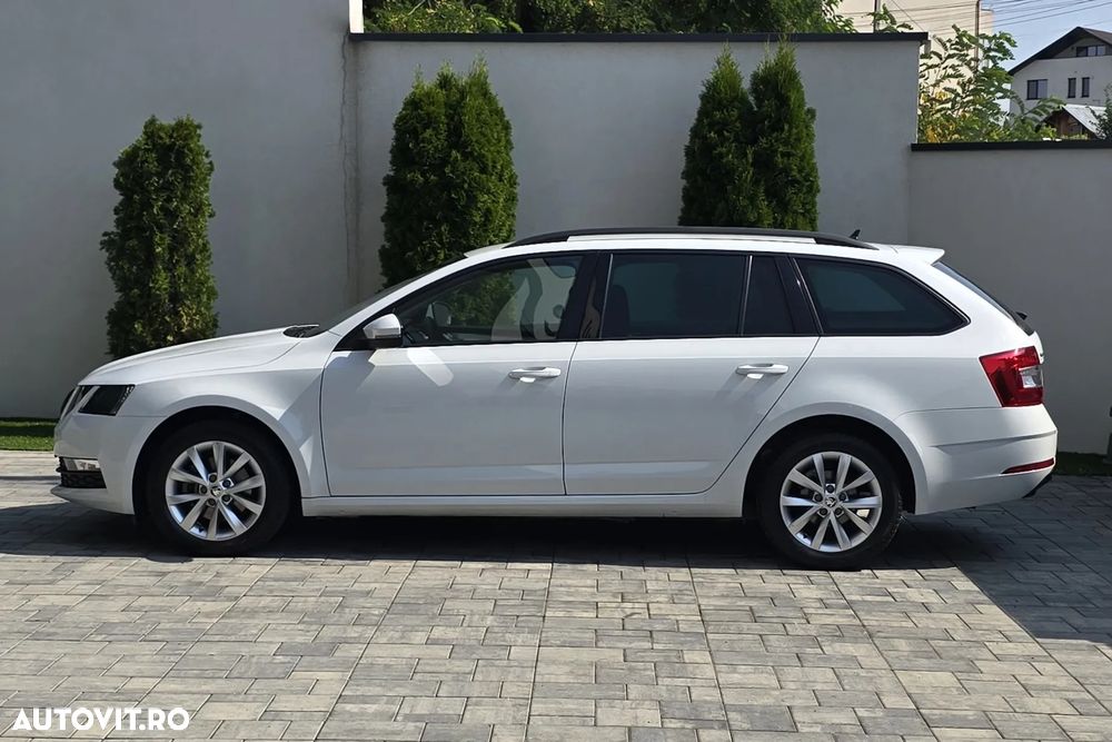 Skoda Octavia 2.0 TDI Ambition - 35