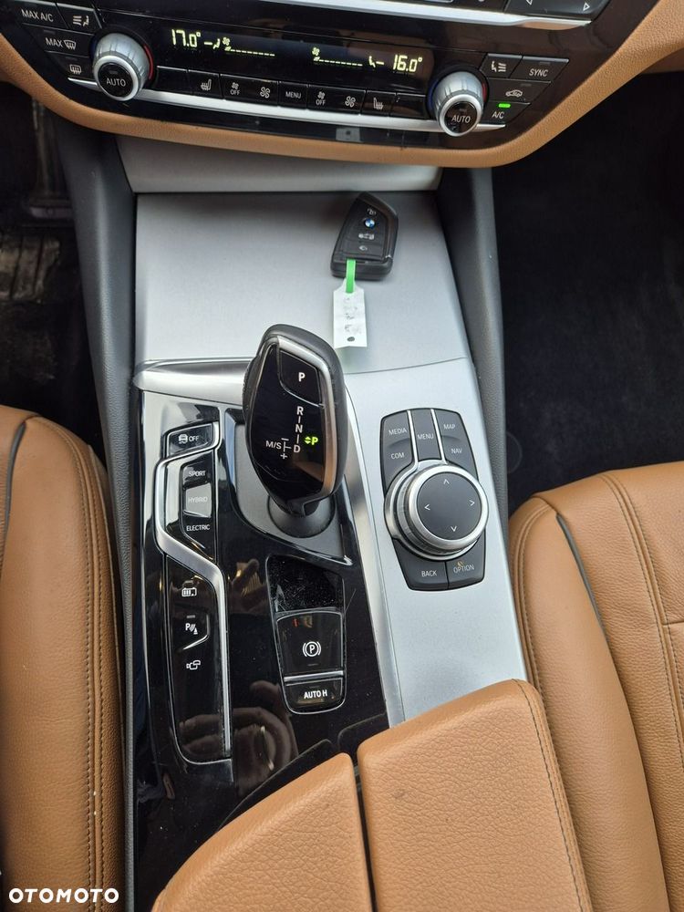 BMW Seria 5 - 10