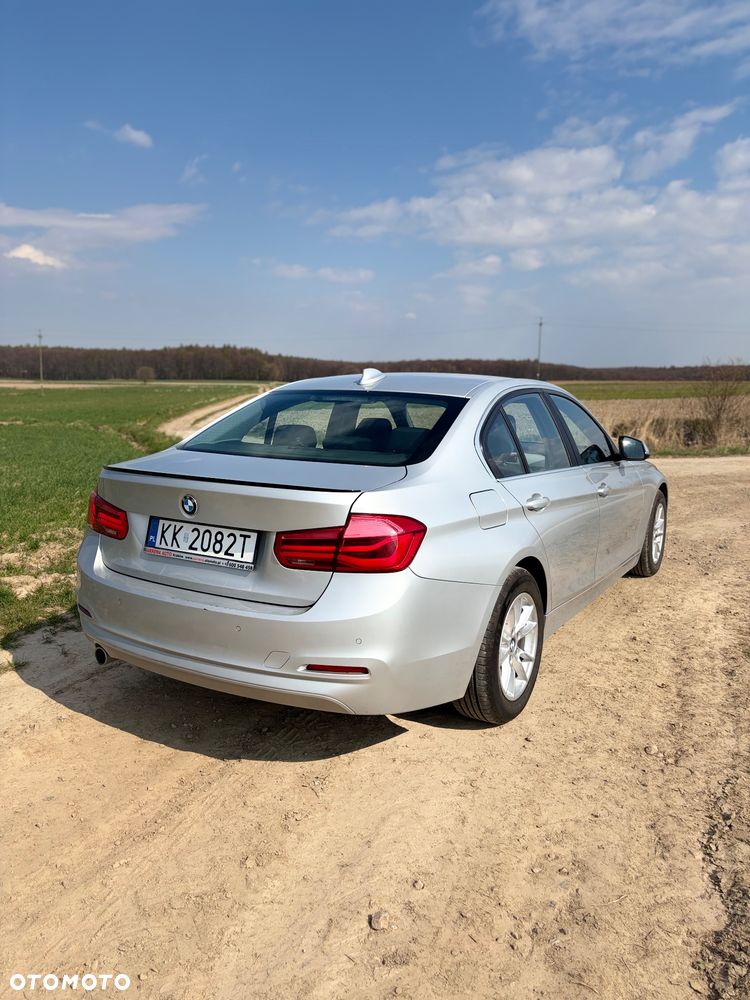 BMW Seria 3 318d - 1