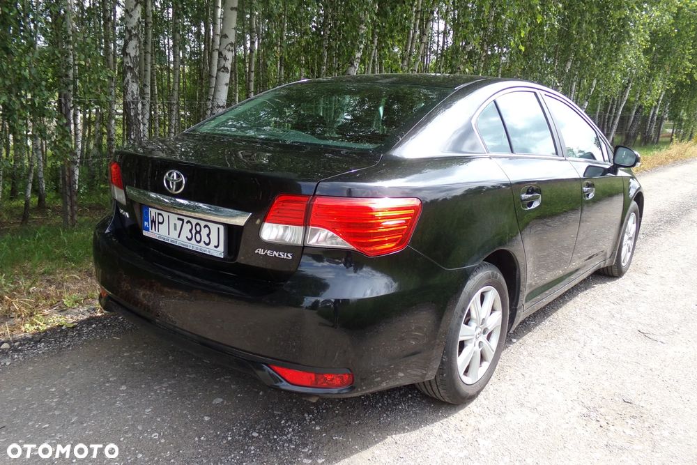 Toyota Avensis 2.0 D-4D Premium - 7