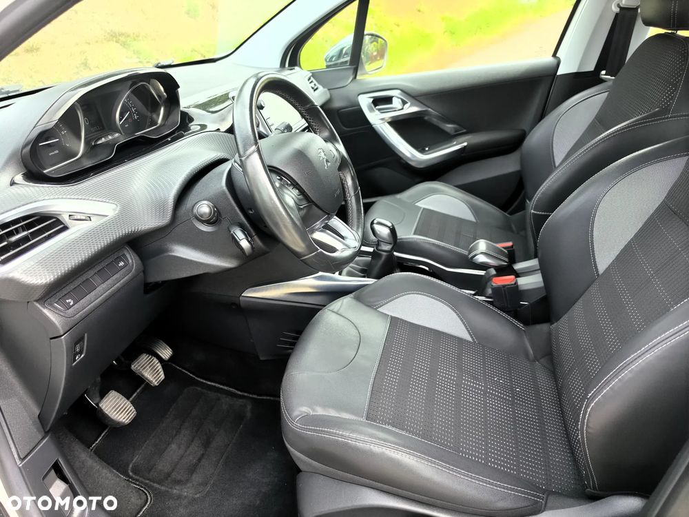 Peugeot 2008 1.6 VTi Allure - 18
