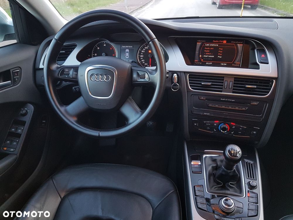 Audi A4 Limousine 2.0 TDI DPF Ambition - 28