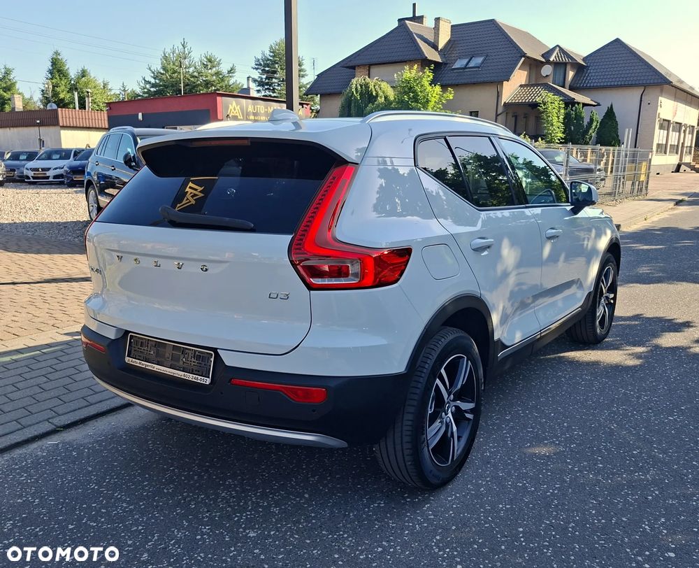 Volvo XC 40 D3 SCR Momentum Core - 4
