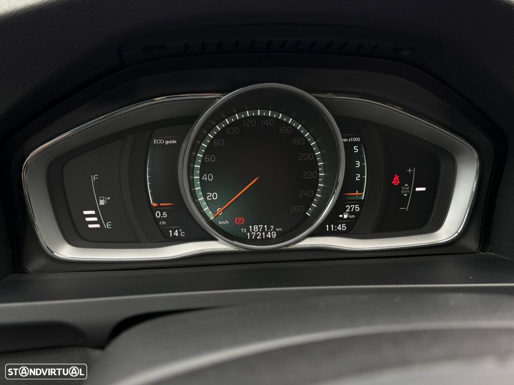 Volvo V60 2.0 D2 R-Design - 30