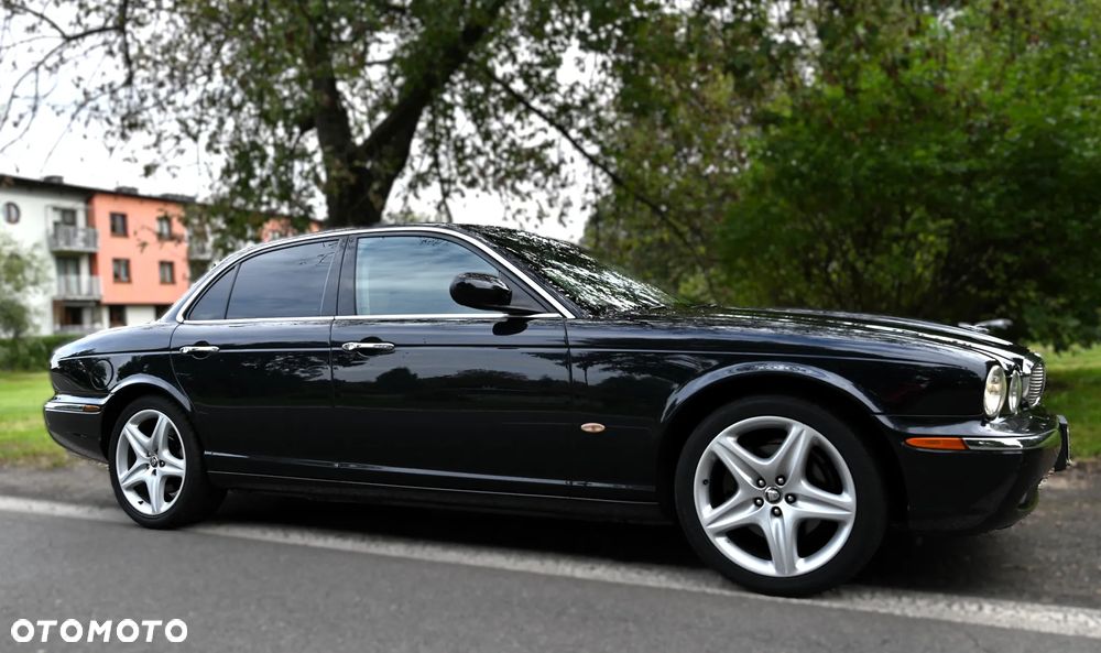Jaguar XJ XJ8 4.2 Executive - 12