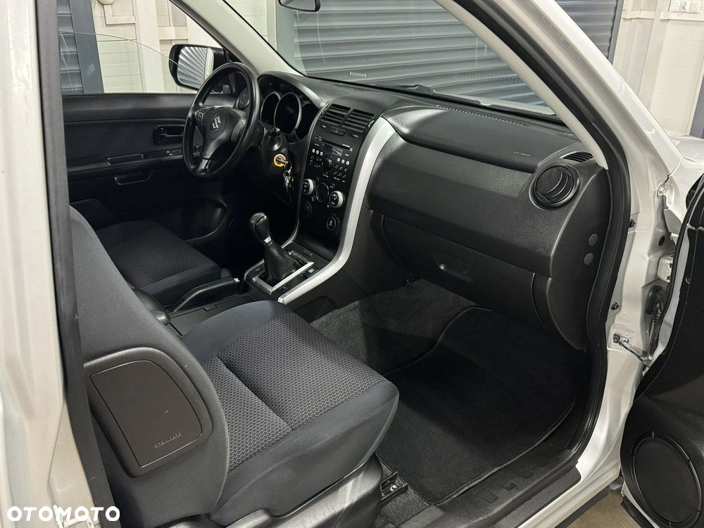Suzuki Grand Vitara - 18