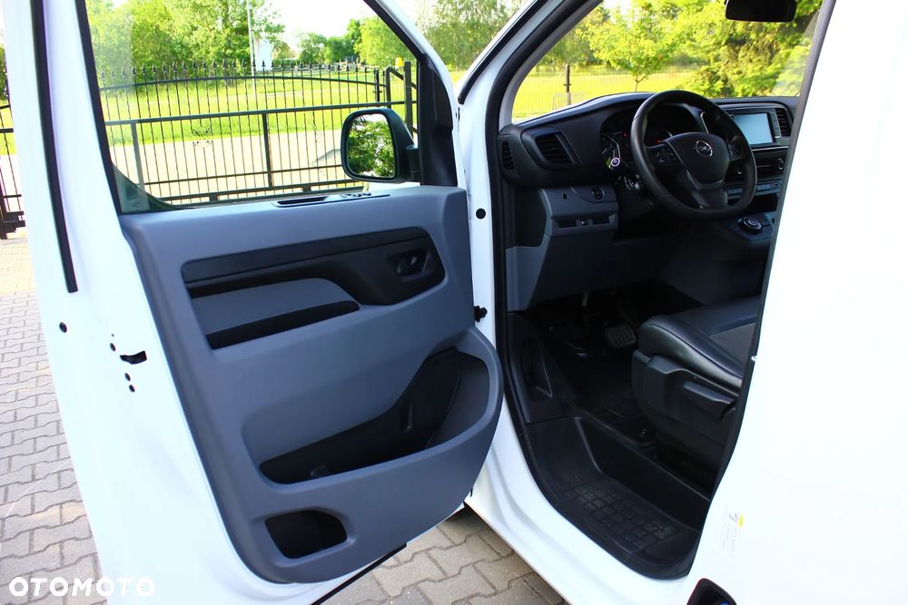 Opel VIVARO 2.0 CDTI LONG DŁUGI 3 OSOBOWY AUTOMAT 8 BIEGOWY NAVIGACJA KAMERA - 14