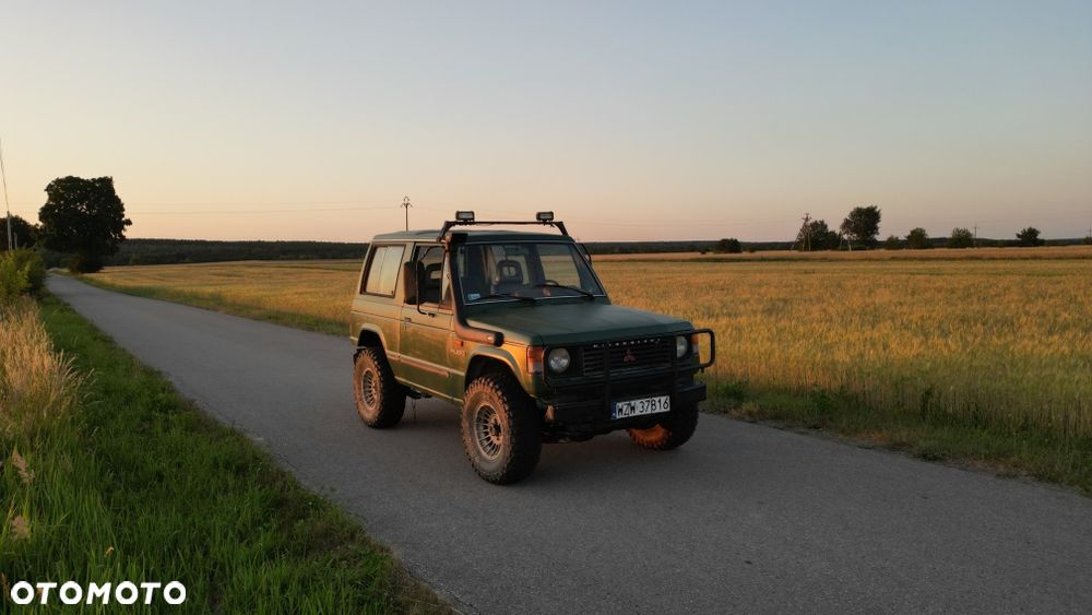 Mitsubishi Pajero - 4