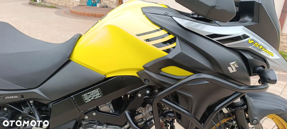 Suzuki V-STROM - 27