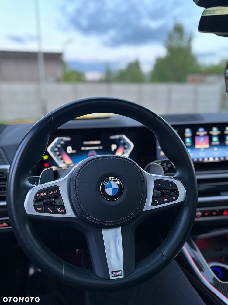 BMW X7 xDrive40i - 12
