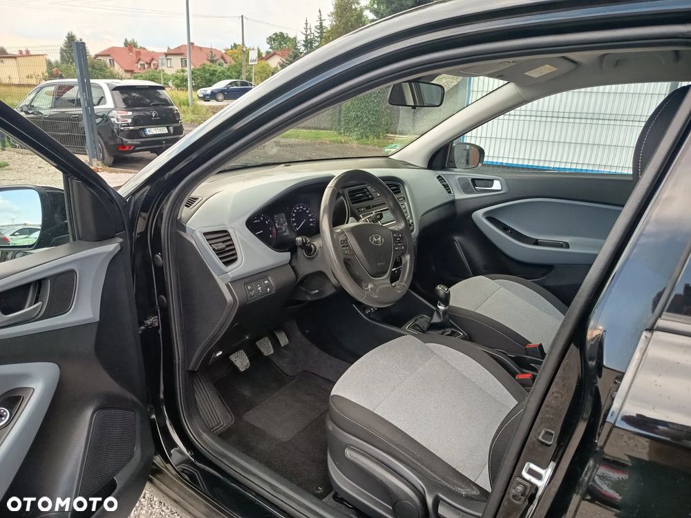 Hyundai i20 1.2 YES - 13