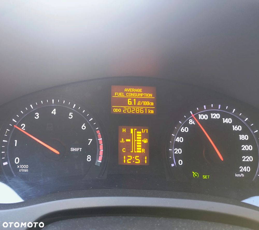 Toyota Avensis 1.8 Executive - 9