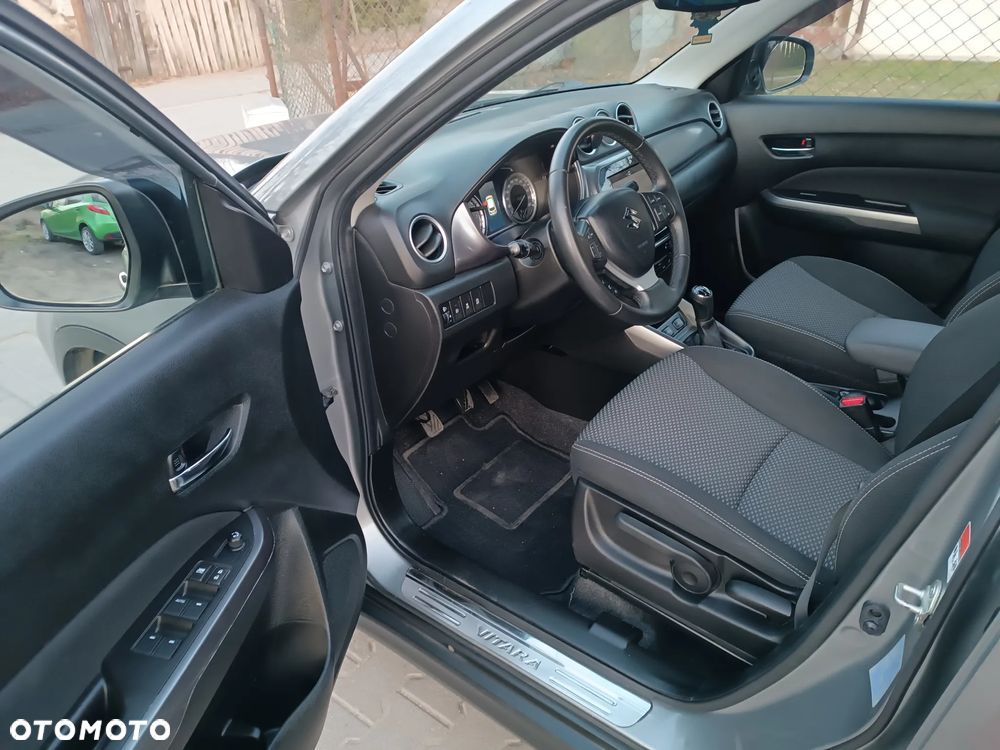 Suzuki Vitara 1.0 Boosterjet Allgrip Comfort - 8