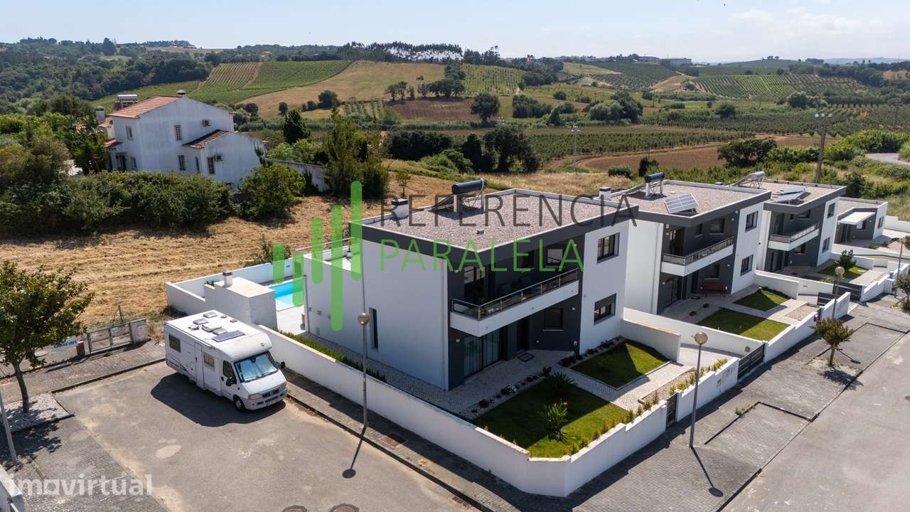 Moradia T4 de Quatro Frentes com Piscina | Vermelha, Cadaval – Dist... - Grande imagem: 2/40