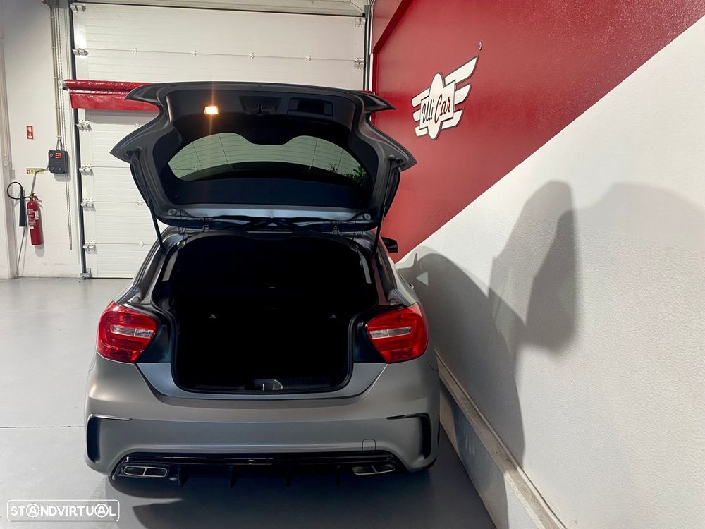 Mercedes-Benz A 180 - 53
