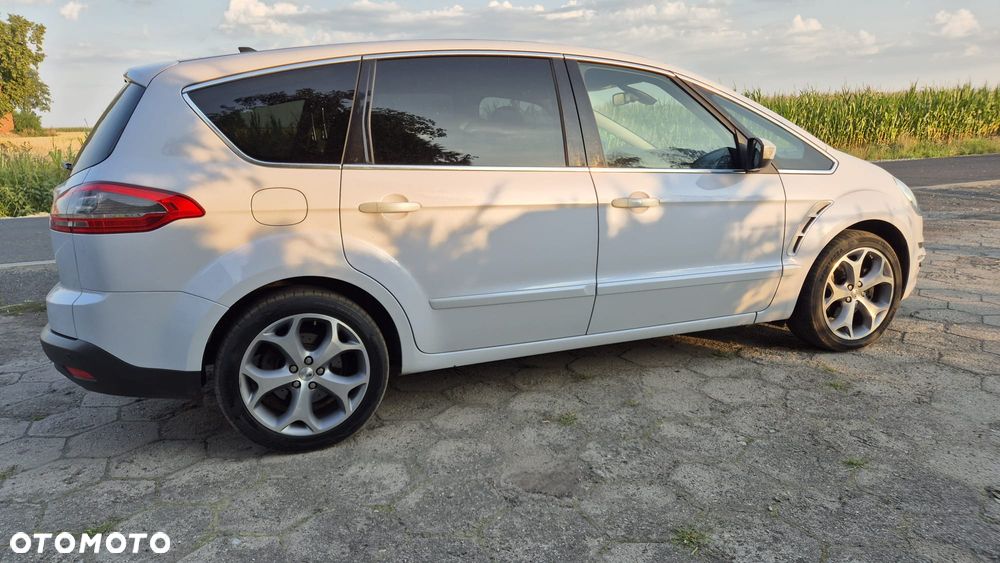 Ford S-Max - 25